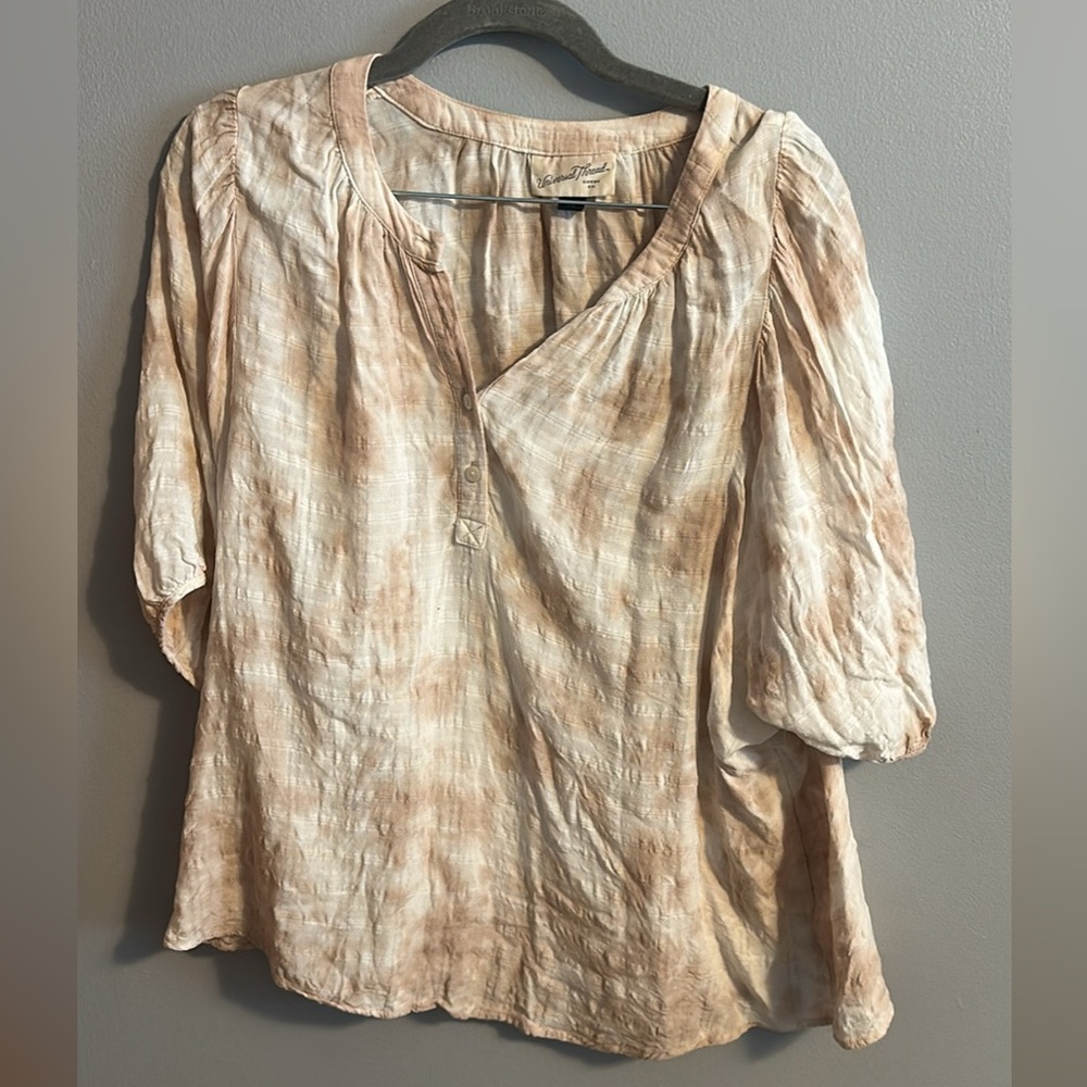 Universal Threads - women’s Large  Top
